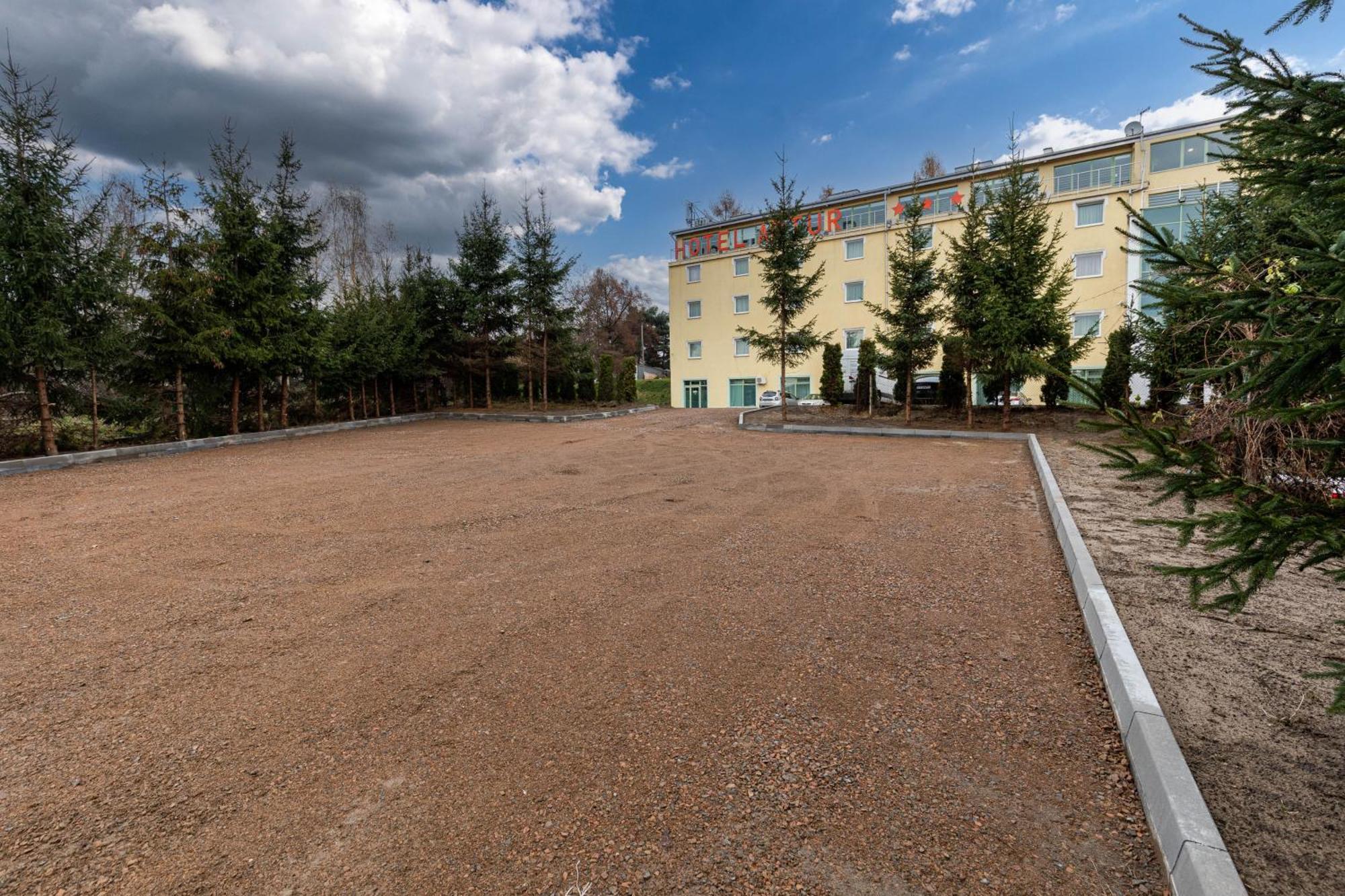 Hotel Artur — Zdjęcia 1